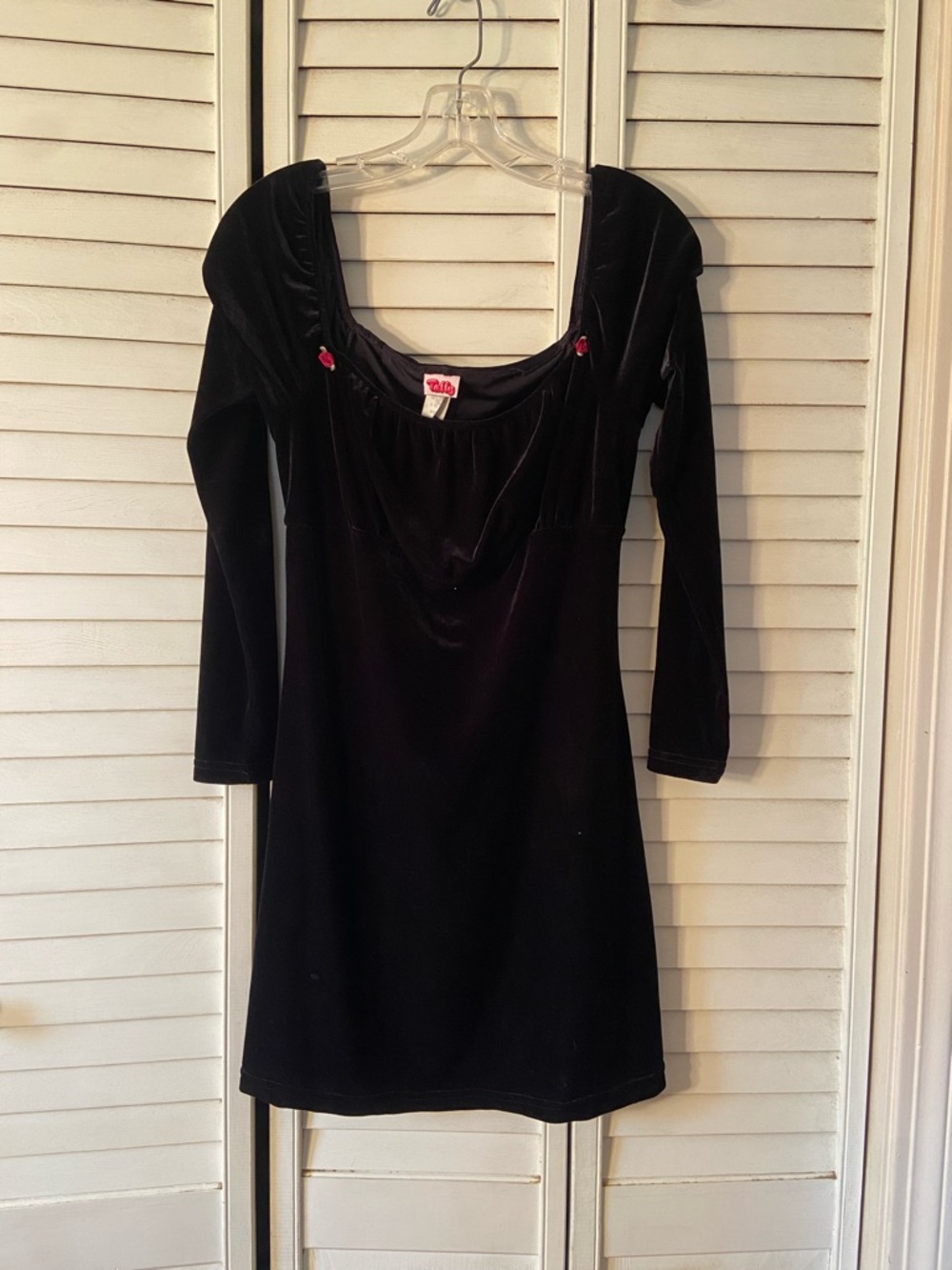 Vintage Black Velvet Long Sleeve Scoop Dress